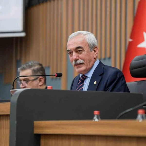 İzmir Büyükşehir Belediyesi Başkan Vekili Zafer Levent Yıldır.