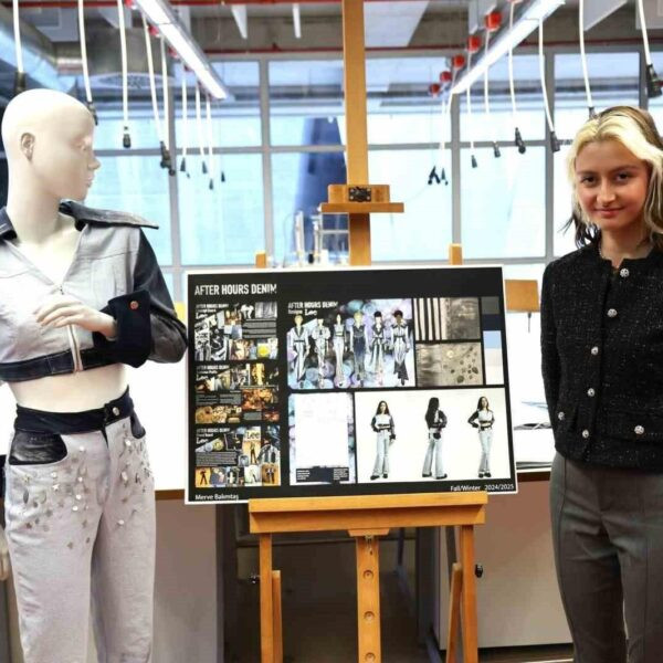 İzmir Ekonomi Üniversitesi öğrencileri tarafından tasarlanan sürdürülebilir moda koleksiyonu.-1