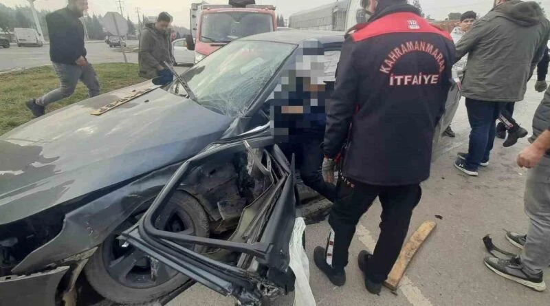 Kahramanmaraş'ta Hyundai ve BMW Çarpışması: 2 Yaralı 1