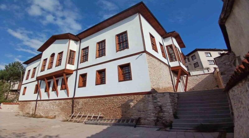 Karabük Üniversitesi, Safranbolu'nun Kalealtı İlkokulunda Kent Tarihi ve Eğitim Müzesi Projesine Katkı Sağlıyor 1