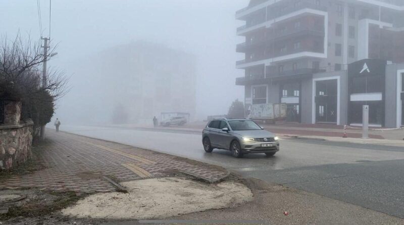 Kastamonu'da Yoğun Sis Ulaşımı Olumsuz Etkiledi 1