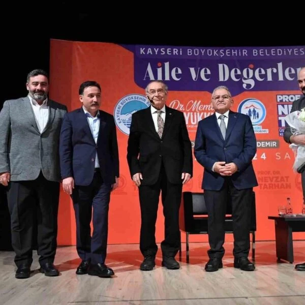 Kayseri Büyükşehir Belediye Başkanı Dr. Memduh Büyükkılıç - Prof. Dr. Nevzat Tarhan Konferansı-1