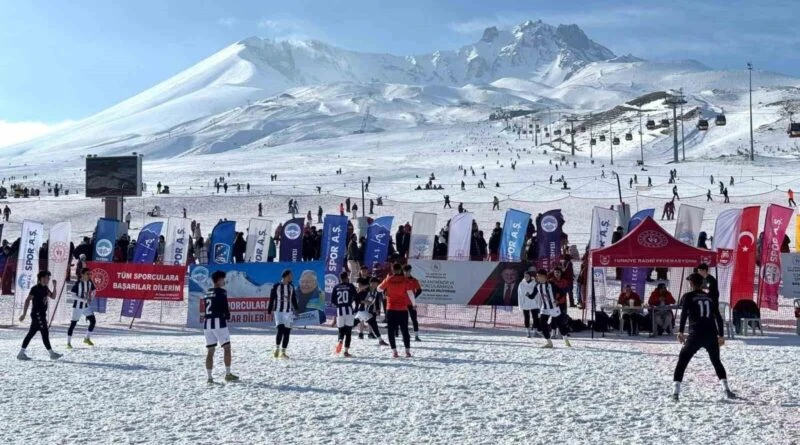 Kayseri'de Kar Ragbi Türkiye Şampiyonası Başladı 1