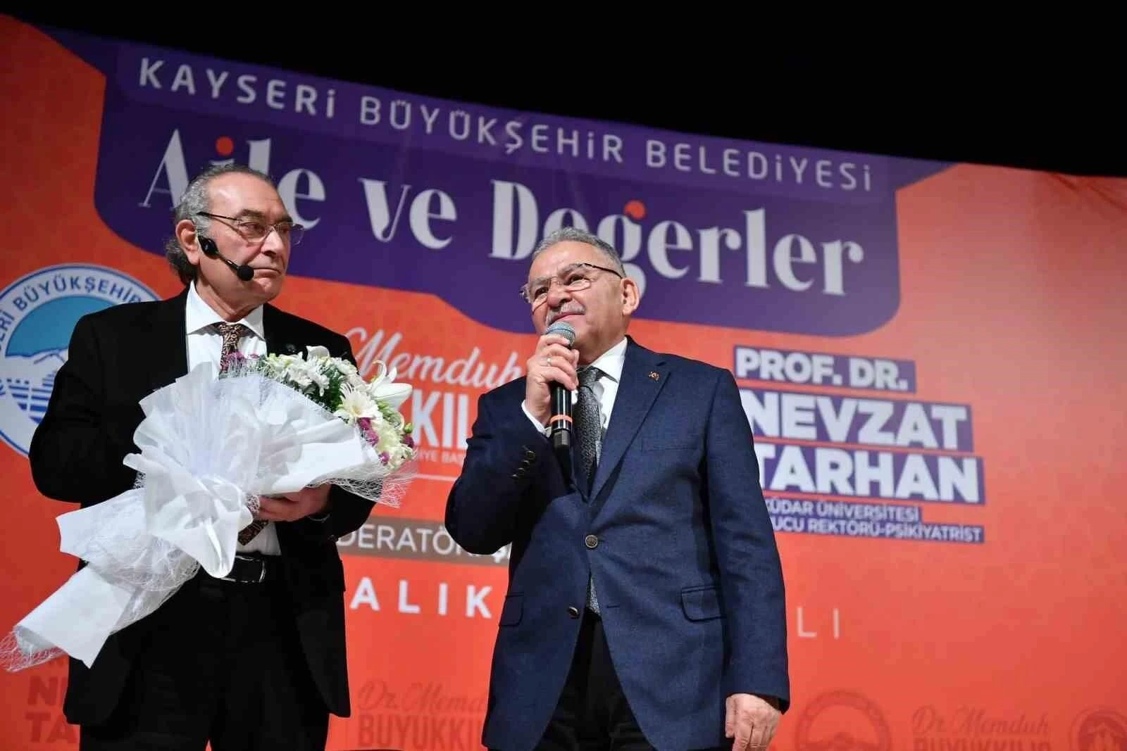 Kayseri’de Psikiyatrist Prof. Dr. Nevzat Tarhan Konferansı