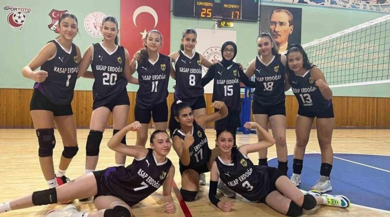 Kayseri Okulları Voleybolda Şampiyonluğu Kazandılar, Türkiye Yarı Finali'nde Temsil Edecek 1