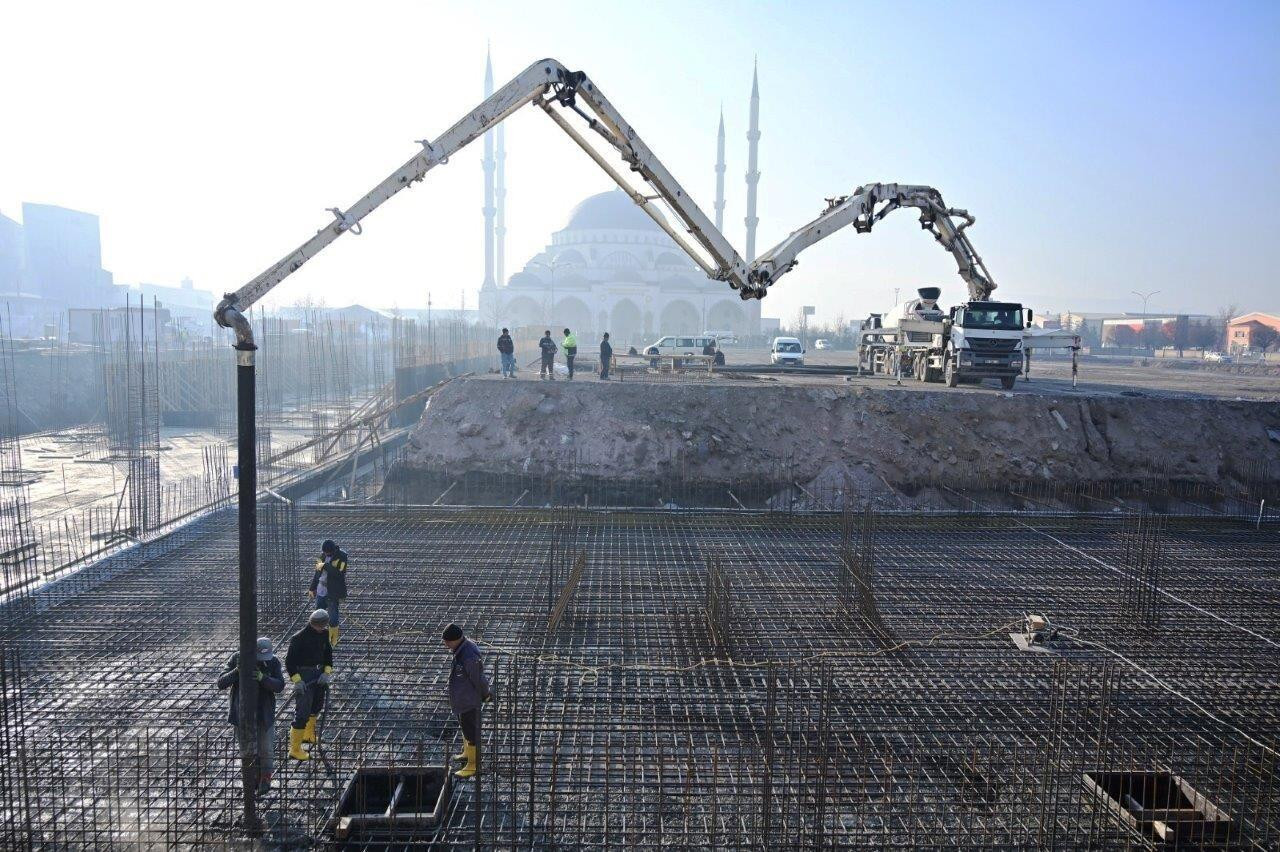 Kayseri OSB Başkanının Yeni İş Merkezi Projesi İçin Temel Atıldı