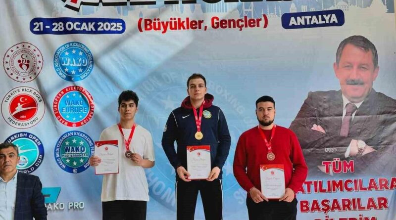 Kayseri Sporcuları Antalya'da Türkiye Kick Boks Şampiyonası'nda Başarı 1