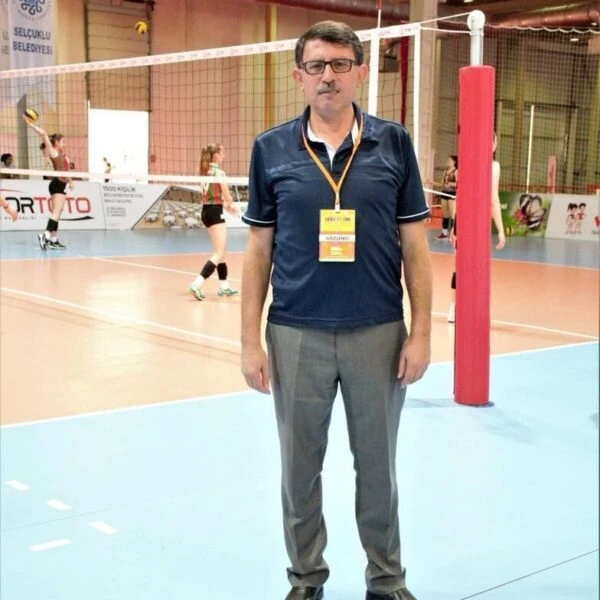 Kayseri Voleybol İl Temsilcisi Halil Dicle'nin görev süresi tamamlandı.