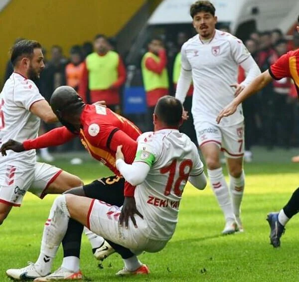 Kayserispor futbolcuları