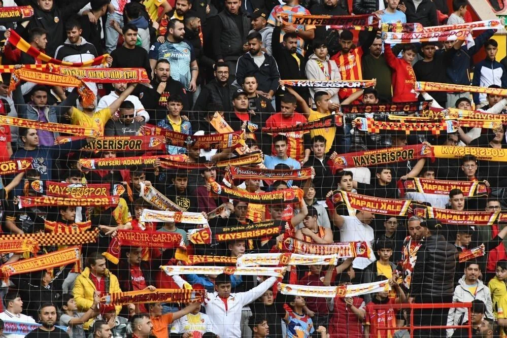 Kayserispor, Samsunspor’u Tribünlerin Önünde Yenmek İstiyor