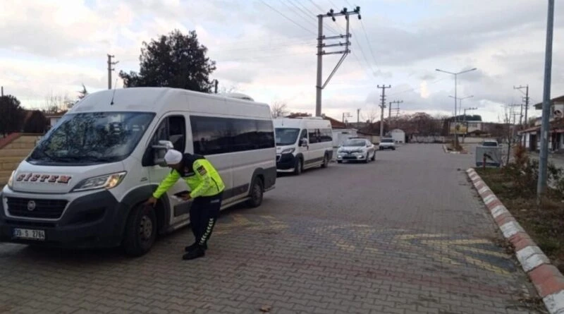 Kırklareli'nde Trafik Denetiminde 110 Araç Trafikten Men Edildi 1