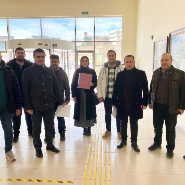 Kırşehir Ahi Evran Üniversitesi yemekhanesinde hijyenik koşullarda yemek hazırlanıyor.