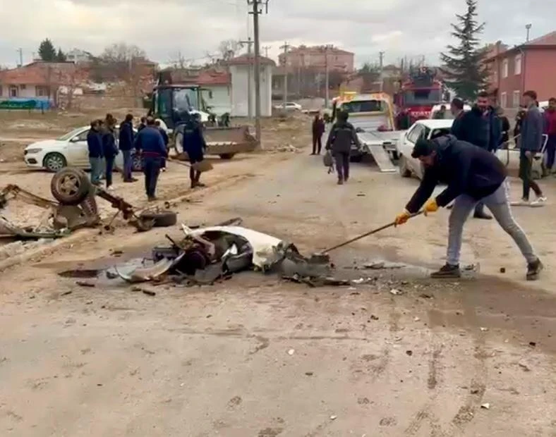 Kırşehir Mucur’da Devrilmiş Otomobil Sürücüsünden Ağır Yaralanma