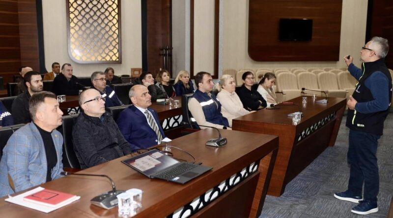 Kocaeli Büyükşehir Belediyesi, Körfez Belediyesi Personeline Afet Farkındalık Eğitimi Verdi 1