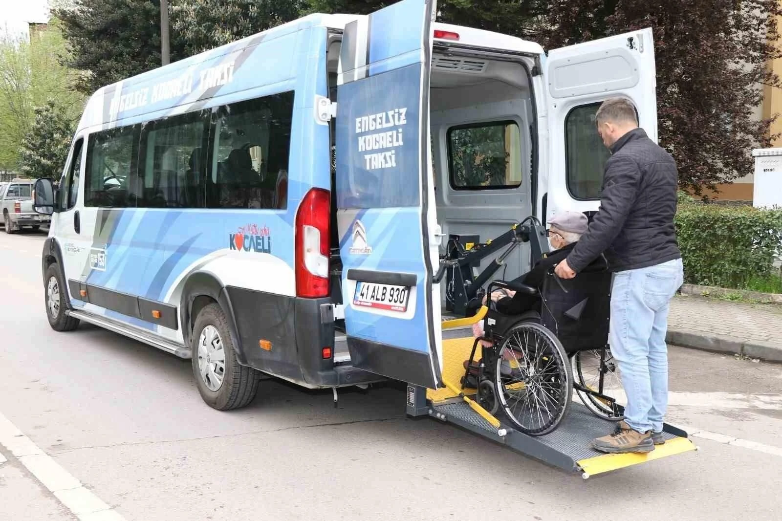 Kocaeli’de Engelsiz Taksi ile 38 Bin Kişiye Ulaşım Sağlandı