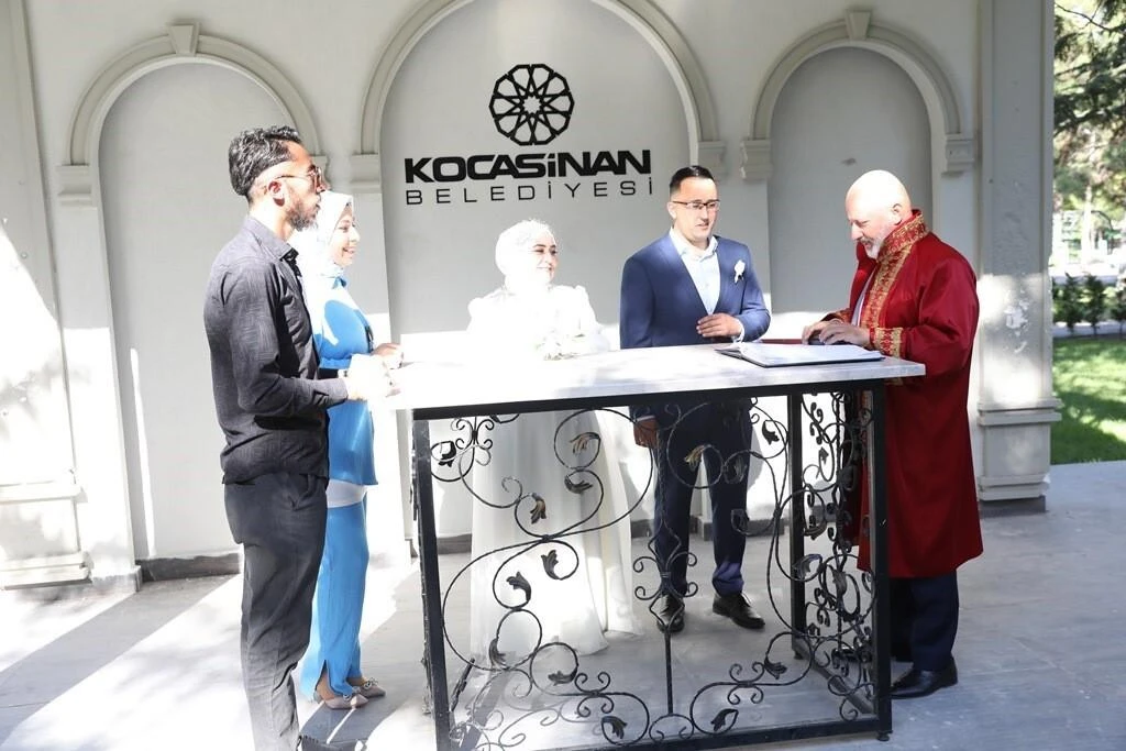 Kocasinan Belediye Başkanı Ahmet Çolakbayrakdar, 2024 Yılında 2764 Çiftin Nikah İşlemleri İçin Yeni Nikah Salonunu Açtı