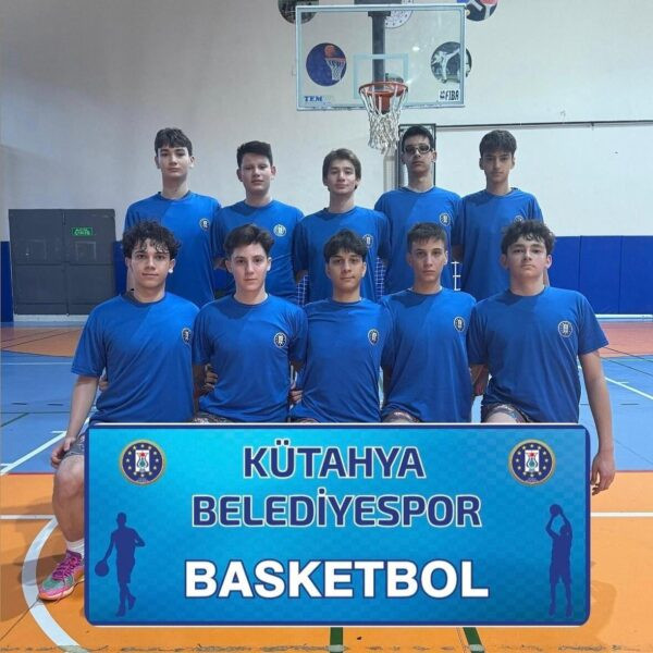 Kütahya Belediyespor'un basketbol takımları-1