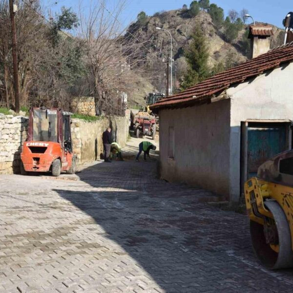 Mahalle sakinleri ve esnafın memnuniyet ifadeleri