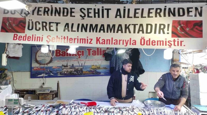 Manisa'nın Selendi'nde Balıkçı Talip Aybek Şehit Ailelerine Ücretsiz Balık Veriyor 1