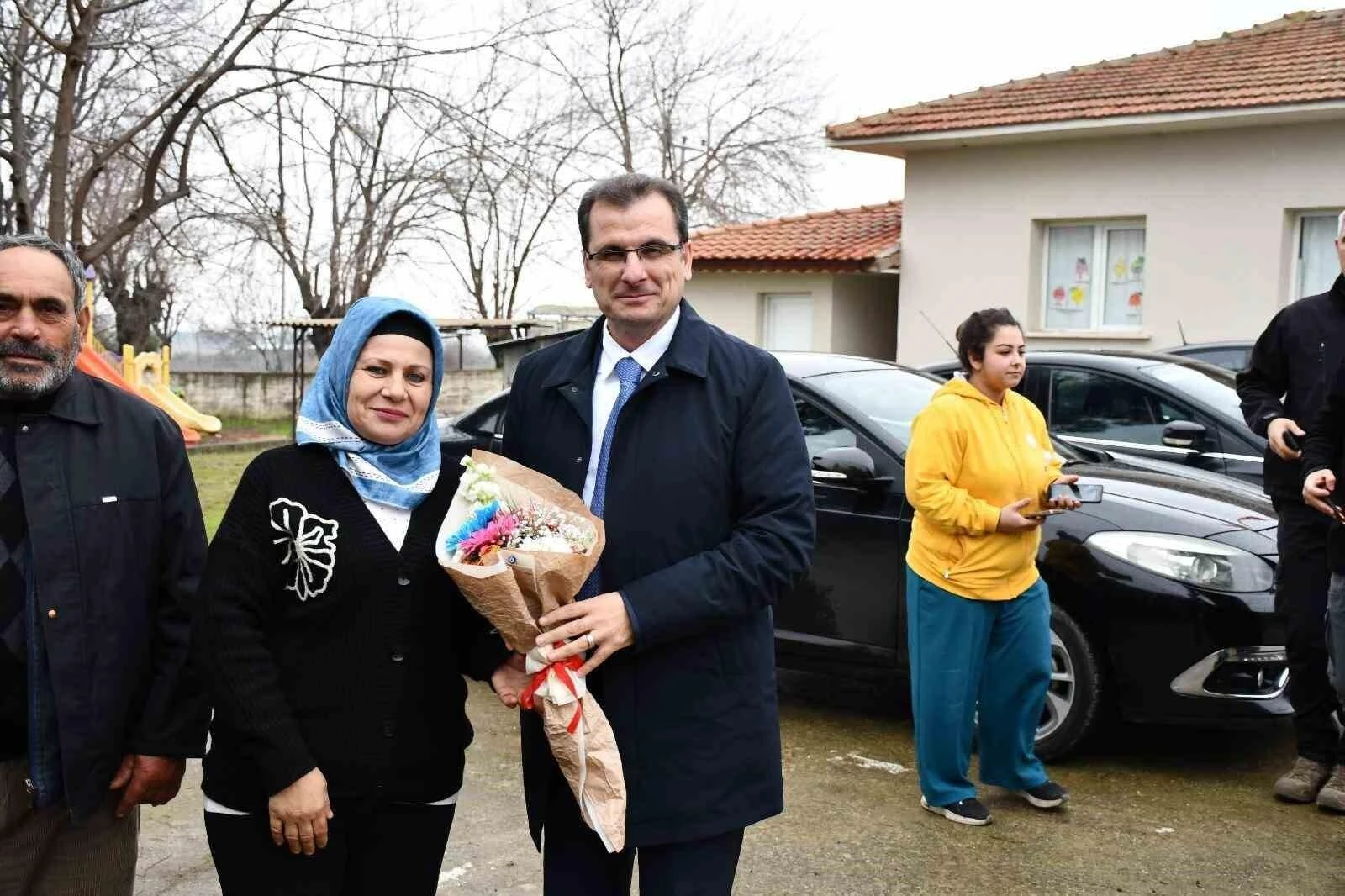 Manisa Salihli Kaymakamı Güldoğan Yenipazar ve Çukuroba Mahallelerini Ziyaret Etti