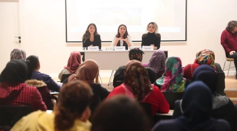 Merkezefendi Belediyesi 'Bazen 1 Hayatını Değiştirir' Seminari düzenliyor 1