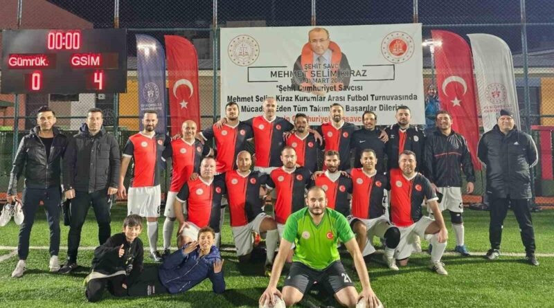 Mersin'de Şehit Cumhuriyet Savcısı Mehmet Selim Kiraz Adına Futbol Turnuvası Başladı 1