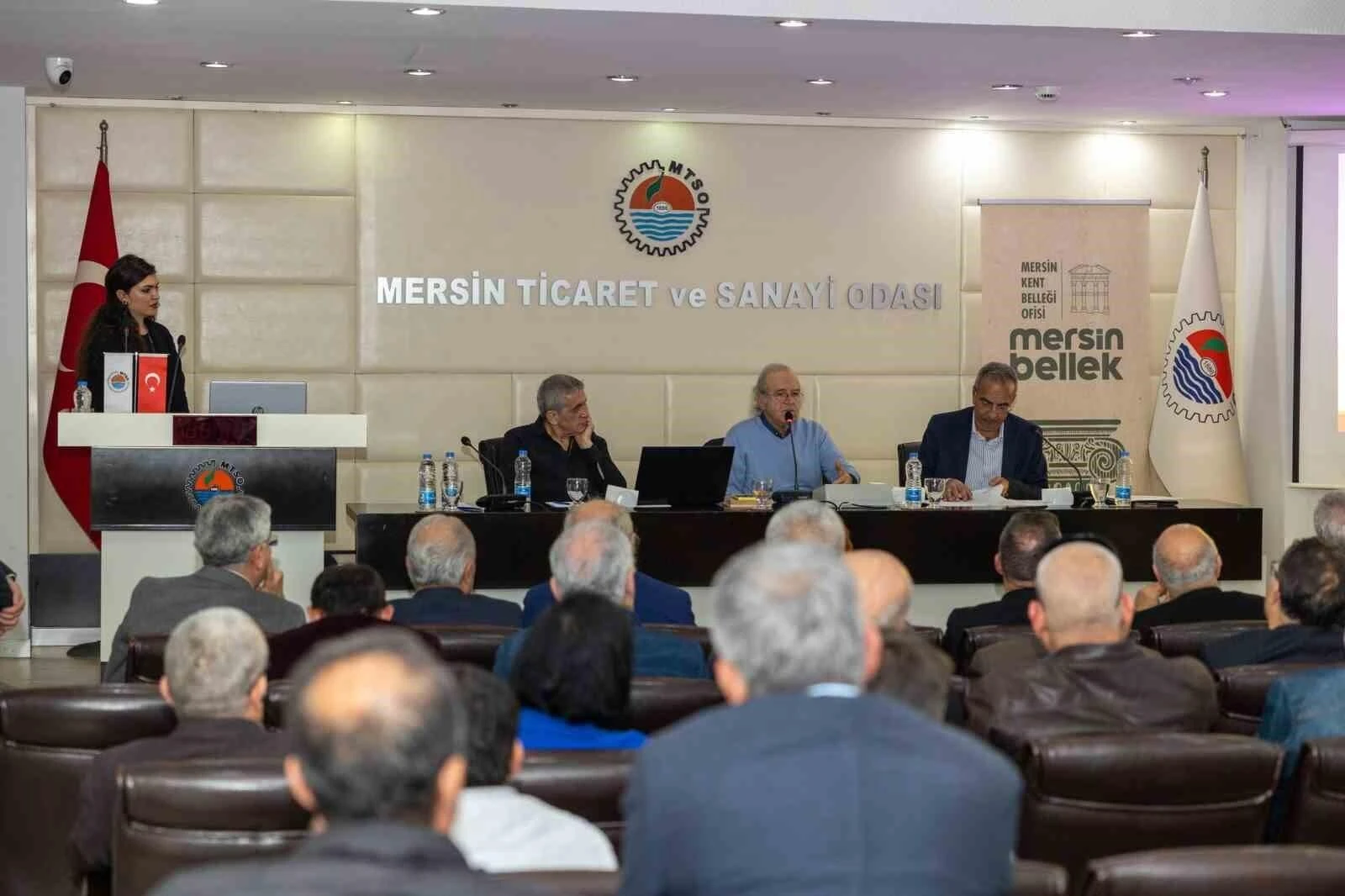 Mersin Ekonomisinin Dünü, Bugünü ve Geleceği Konulu Panel