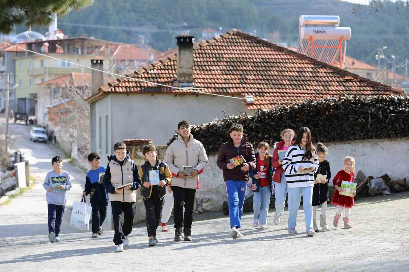 Muğla Büyükşehir Belediyesi, Kavaklıdere Ortaköy’deki Çocuk Kütüphanesine Destek