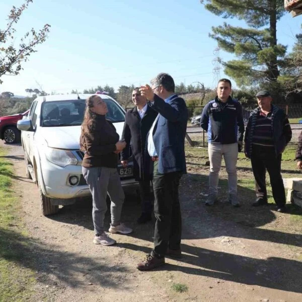 Muğla'da İkizköy'de su kesintilerinin önüne geçmek için yeni su hatları tesis ediliyor-2