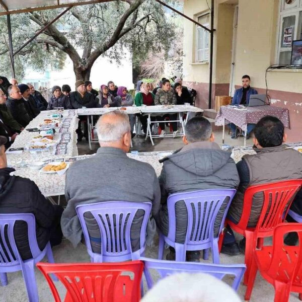 Muğla Orman Bölge Müdürü Mustafa Ülküdür'ün Bahçeköy'deki toplantısı-1