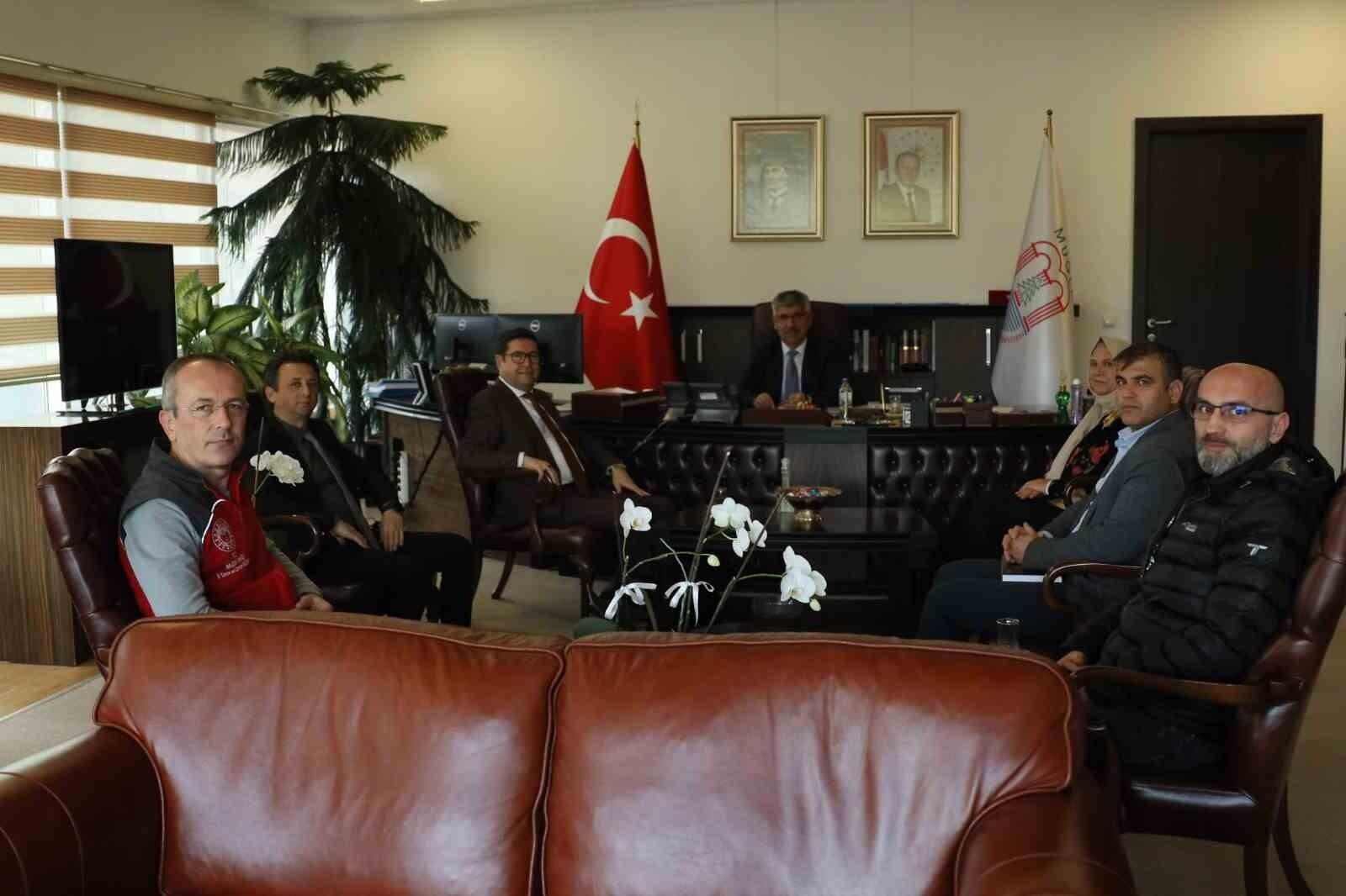 Muğla Tarım ve Orman Müdürü Barış Saylak, Muğla Sıtkı Koçman Üniversitesi Rektörü Prof. Dr. Turhan Kaçar’ı Ziyaret Etti