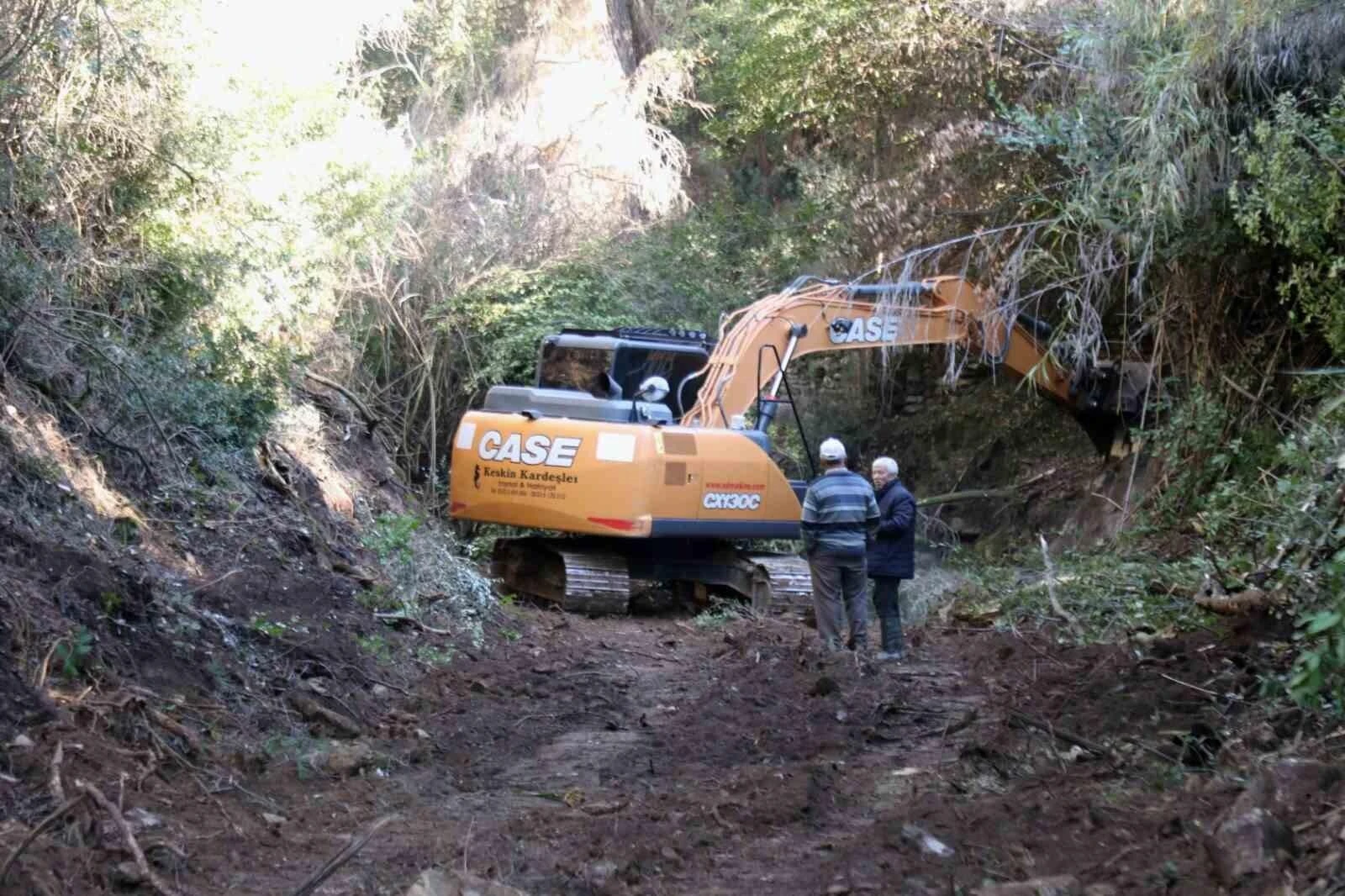 MUSKİ, Bodrum’da Çömlekçi Mahallesi Deresinde Su Baskını Önlemek İçin Çalışmalarını Sürduruyor