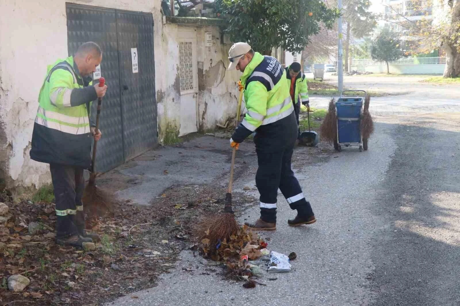 Nazilli Belediyesi, Ocaklı Mahallesi’nde Temizlik Çalışması Gerçekleştirdi