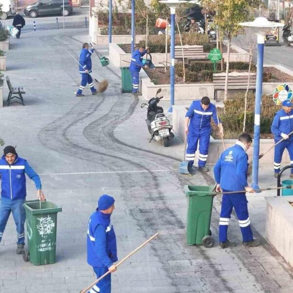 Nazilli'nin caddelerinde yapılan boyama ve bakım çalışmaları-2