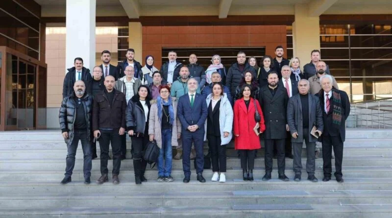 Niğde Ömer Halisdemir Üniversitesi Rektörü Basınla Buluştu 1