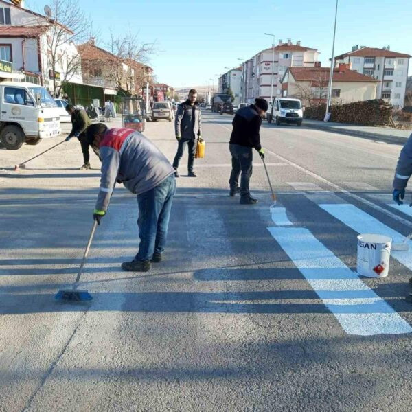 Okul çevresindeki yaya geçitlerinin yenilenmesi-1