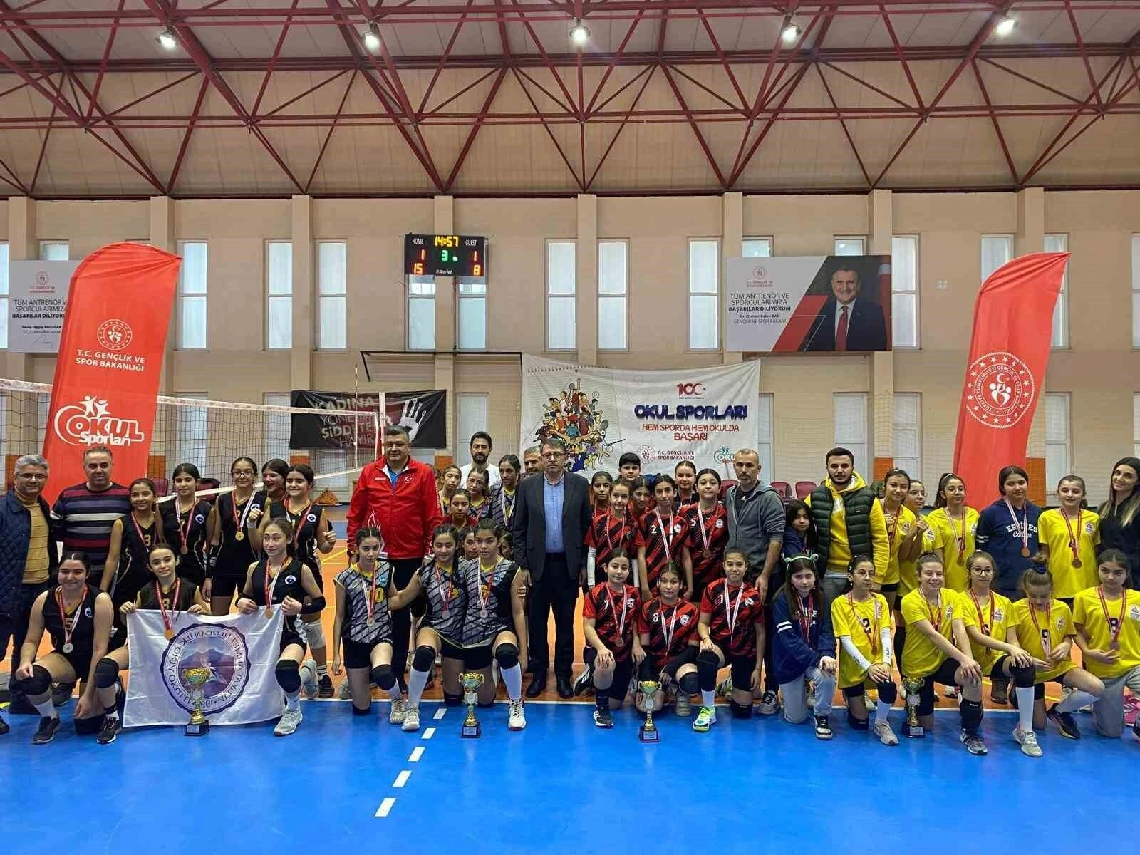 Okul Sporları Voleybol Yıldız Erkek ve Kız İl Birinciliği Müsabakaları Tamamlandı