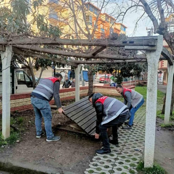 Ordu Büyükşehir Belediyesi'nin atölyesinde üretilen kent mobilyaları-1