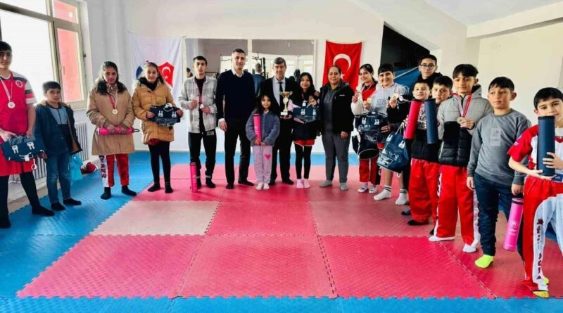 Pasinler Kick Boksçuları Erzurum İl Birinciliğinde Şampiyon! 1