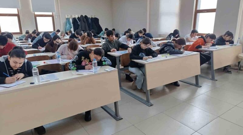 Patnos Selahaddin Eyyubi Fen Lisesi Öğrencileri Üniversite Sınavı Provası Yaptı 5