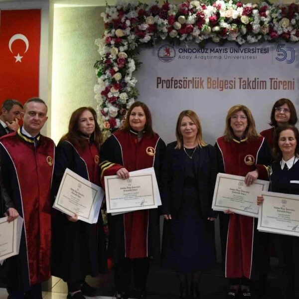 Profesörlere belge takdim töreni-1