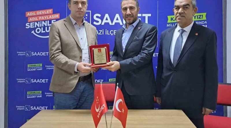 Saadet Partisi Melikgazi İlçe Başkanlığı'nda Devir Teslim Töreni 1