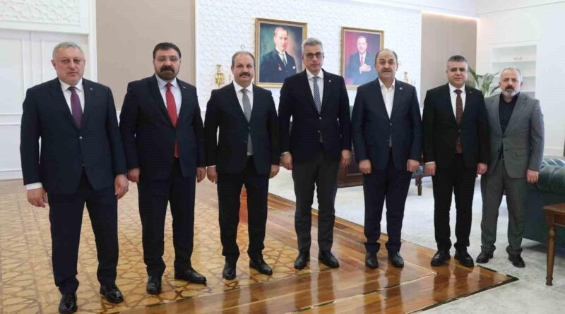 Sağlık-Sen Genel Başkanı Mahmut Faruk Doğan, Sağlık Bakanı Prof. Dr. Kemal Memişoğlu'nu Ziyaret Ederek Sağlık Çalışanlarının Taleplerini İletti 1