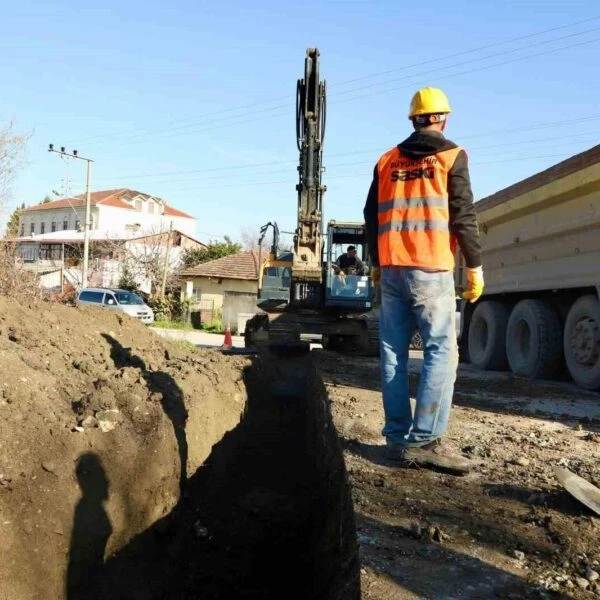 Sakarya Büyükşehir Belediye Başkanı Yusuf Alemdar'ın proje alanında yaptığı açıklama-4