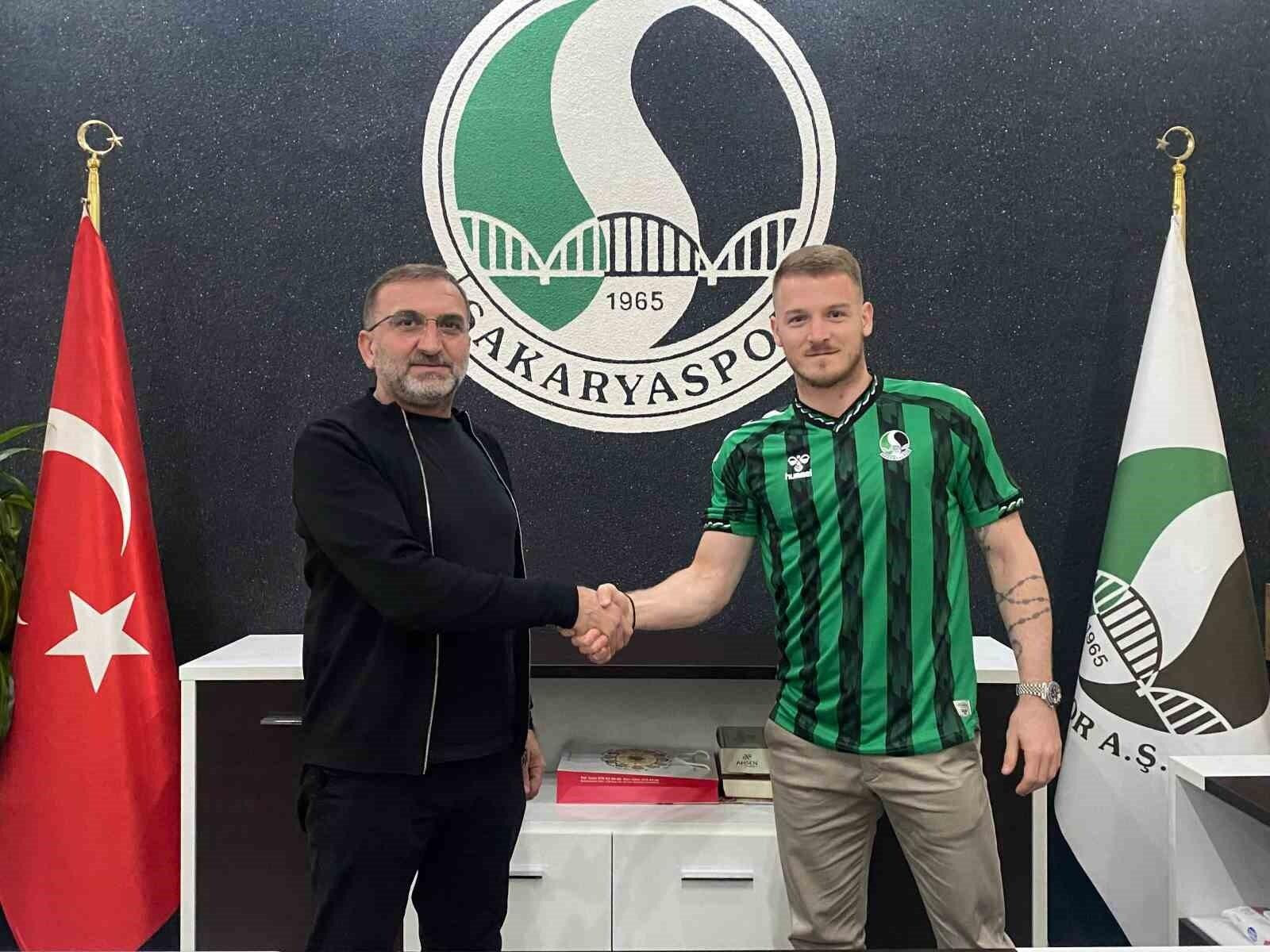 Sakaryaspor, Ognjen Ozegovic ile Sözleşme İmzaladı