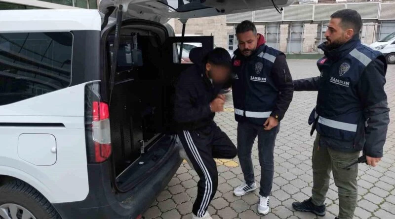 Samsun'da Ekmek Bıçağıyla Arkadaşını Ayarlayan E.B. Tutuklandı 1