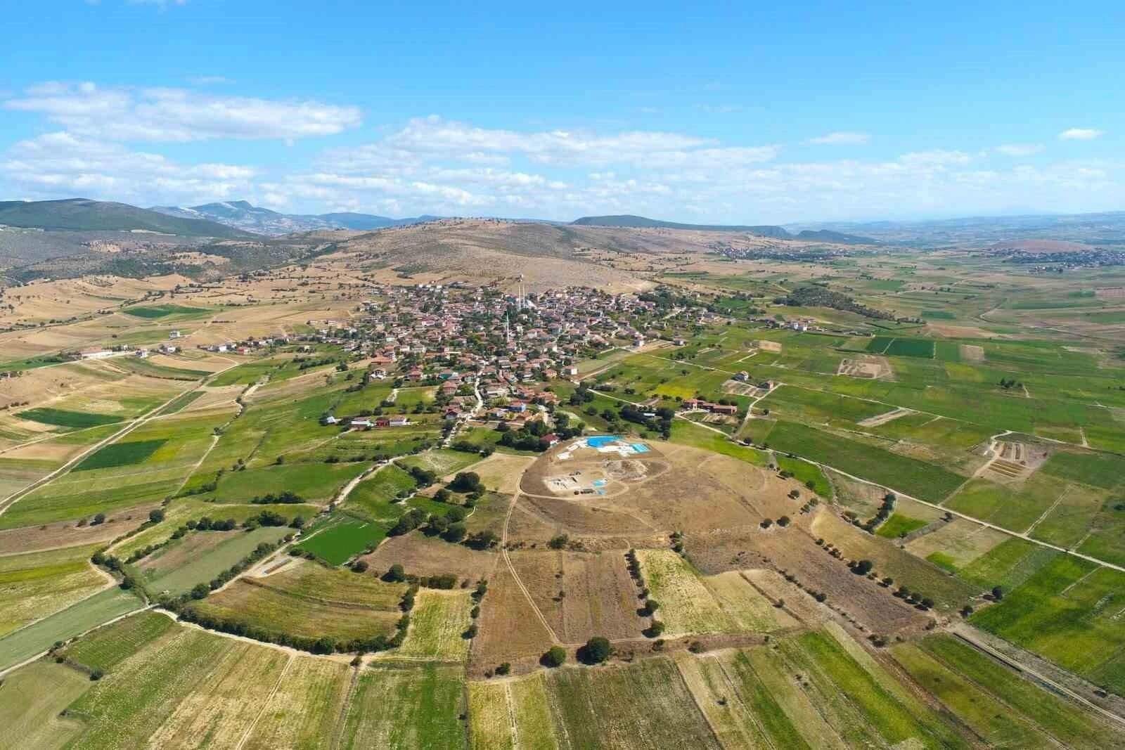 Samsun Valisi Orhan Tavlı, Oymaağaç Höyük’te Kazı Çalışmalarına Destek Vaat Etti