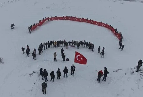 Sarıkamış Harekatı'nın 110. yılı anma etkinlikleri kapsamında Kumru ilçesinde yürüyüş-1