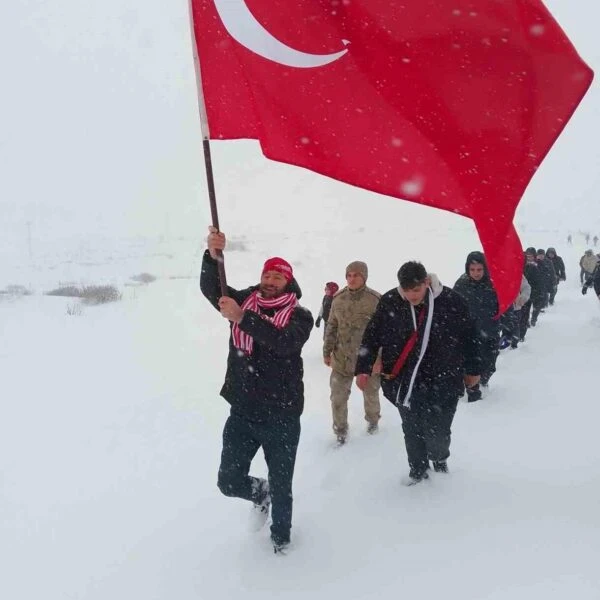 Sarıkamış Harekatı'nın 110. yılı anma etkinlikleri kapsamında Kumru ilçesinde yürüyüş-3