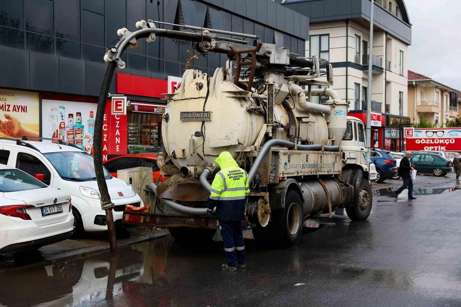 SASKİ, Sakarya’da Yağışa Karşı 24 Saat Esasıyla Görev Veriyor